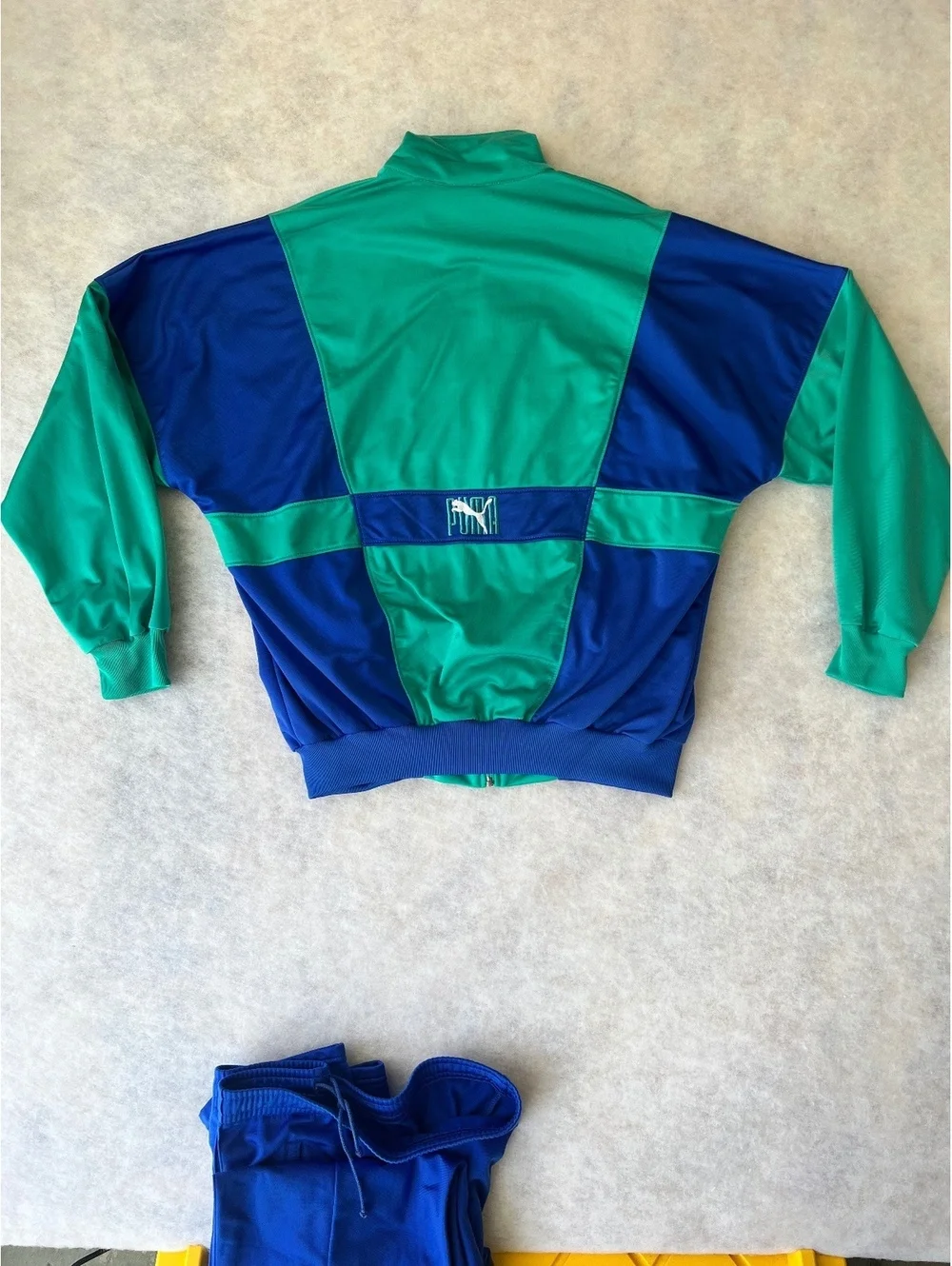 Vintage 1980s size Large Puma Track Suit SZ Large